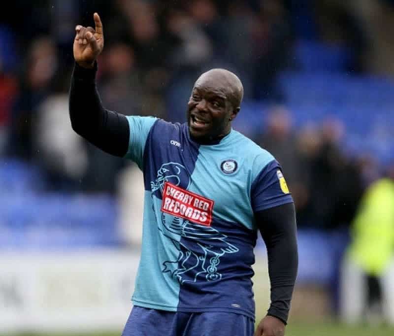 Adebayo Akinfenwa, cầu thủ nặng gần 100 kg