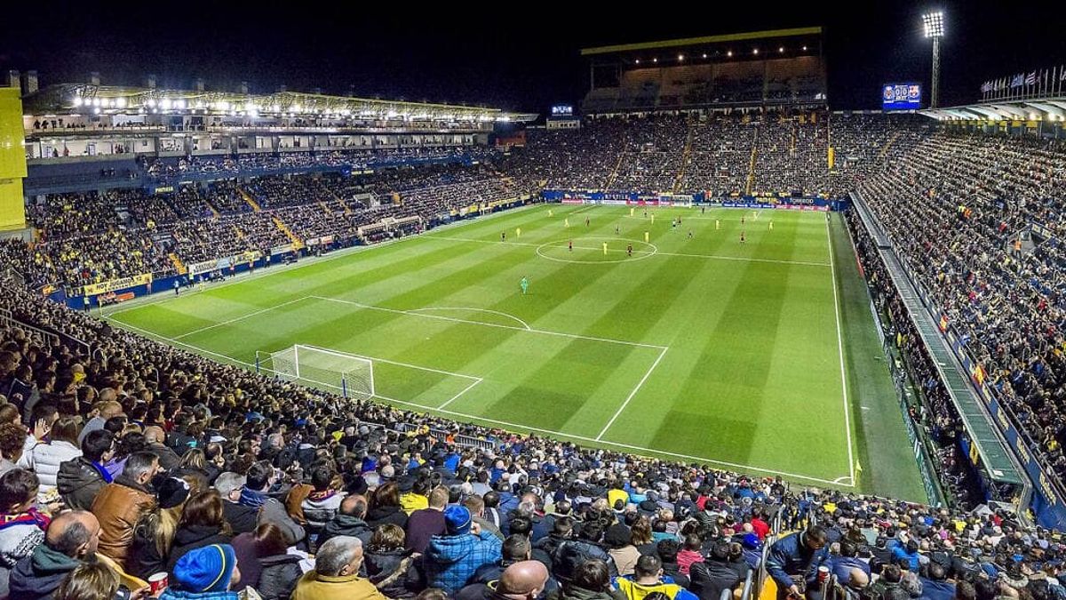 Sân vận động Estadio de la Ceramica